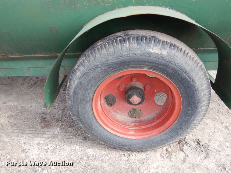 image for item HR9102 Fuel tank trailer