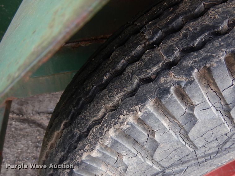 image for item HR9102 Fuel tank trailer