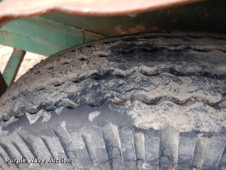 image for item HR9102 Fuel tank trailer