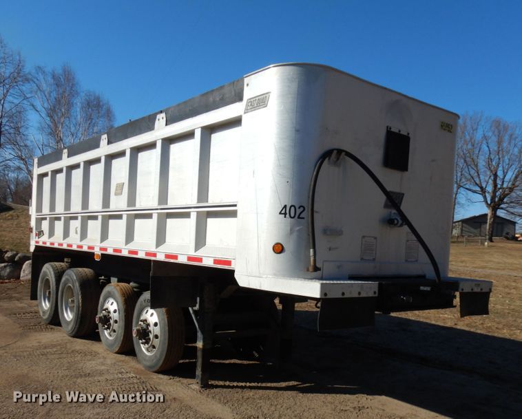image for item HR9148 2000 East end dump trailer