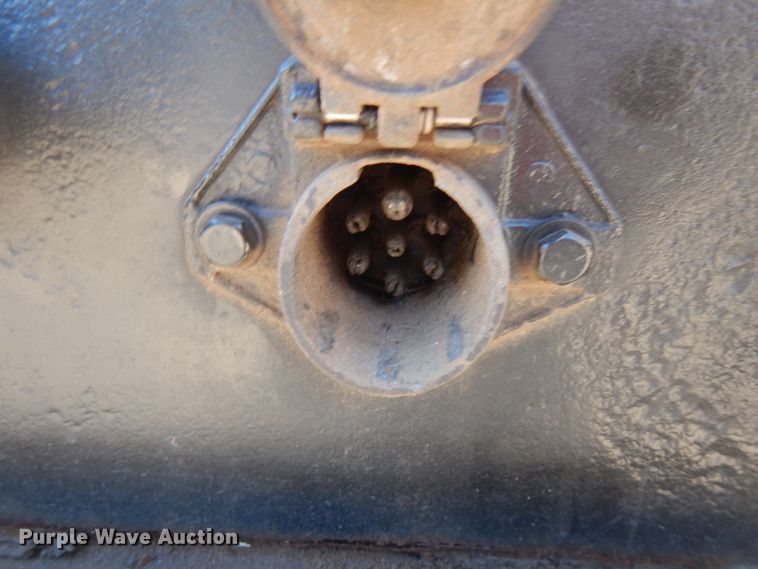 image for item HR9148 2000 East end dump trailer