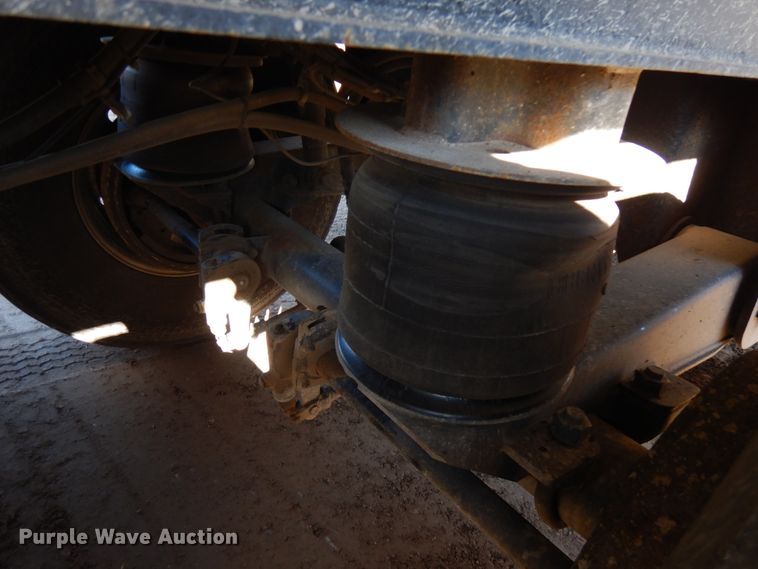 image for item HR9148 2000 East end dump trailer