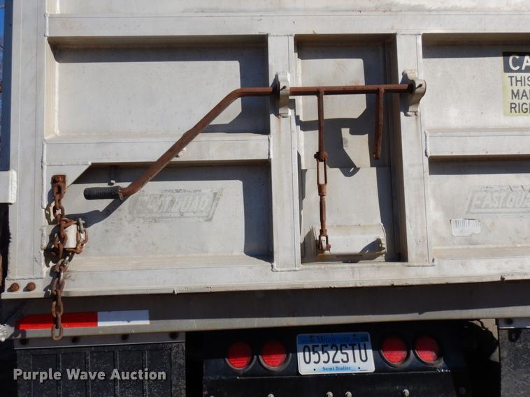 image for item HR9148 2000 East end dump trailer