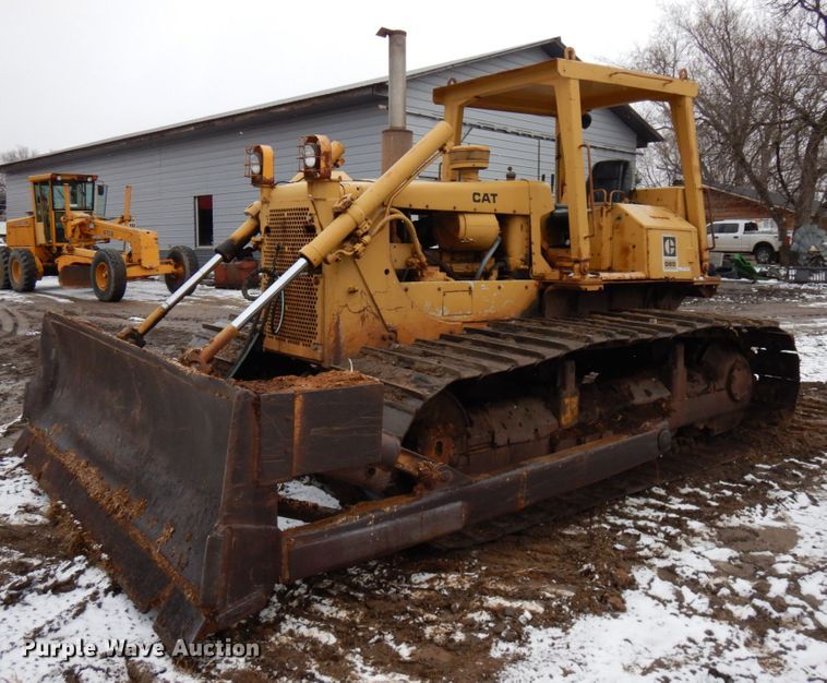 image for item HR9192 Caterpillar D6D  dozer