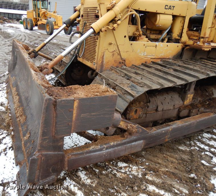 image for item HR9192 Caterpillar D6D  dozer