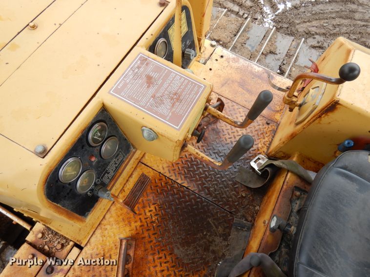 image for item HR9192 Caterpillar D6D  dozer