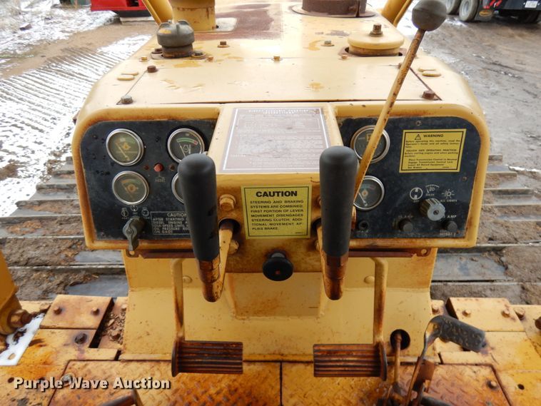 image for item HR9192 Caterpillar D6D  dozer