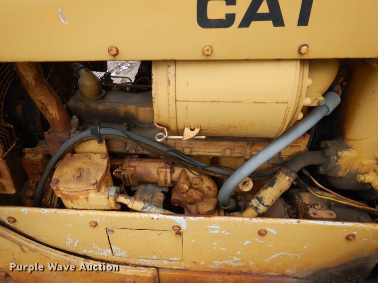 image for item HR9192 Caterpillar D6D  dozer