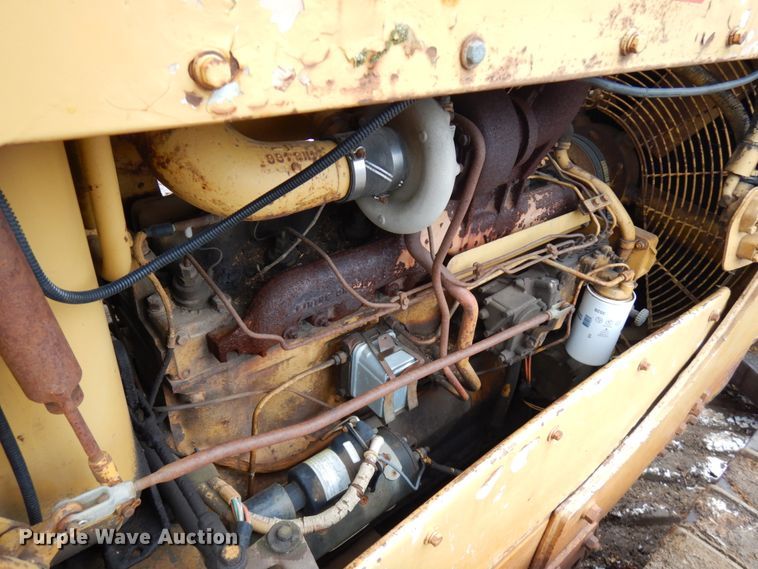 image for item HR9192 Caterpillar D6D  dozer