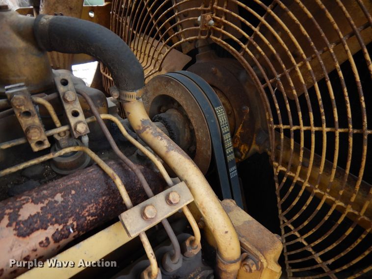 image for item HR9192 Caterpillar D6D  dozer