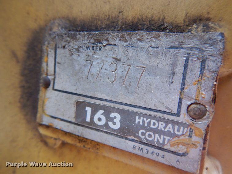 image for item HR9192 Caterpillar D6D  dozer