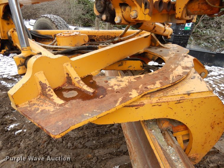 image for item HR9193 1990 John Deere 670B  motor grader