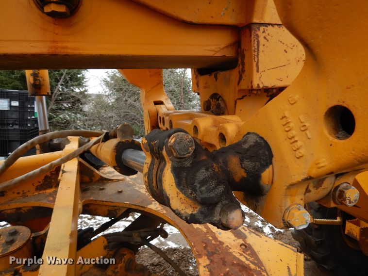 image for item HR9193 1990 John Deere 670B  motor grader