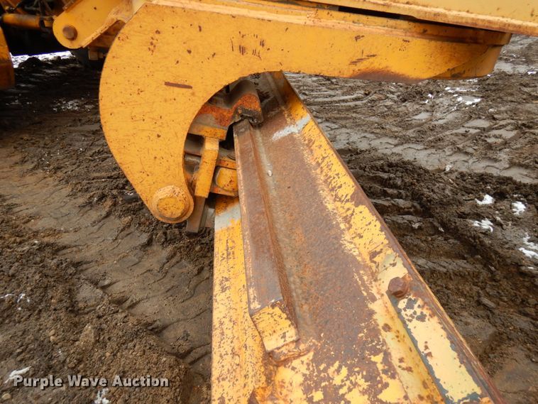 image for item HR9193 1990 John Deere 670B  motor grader