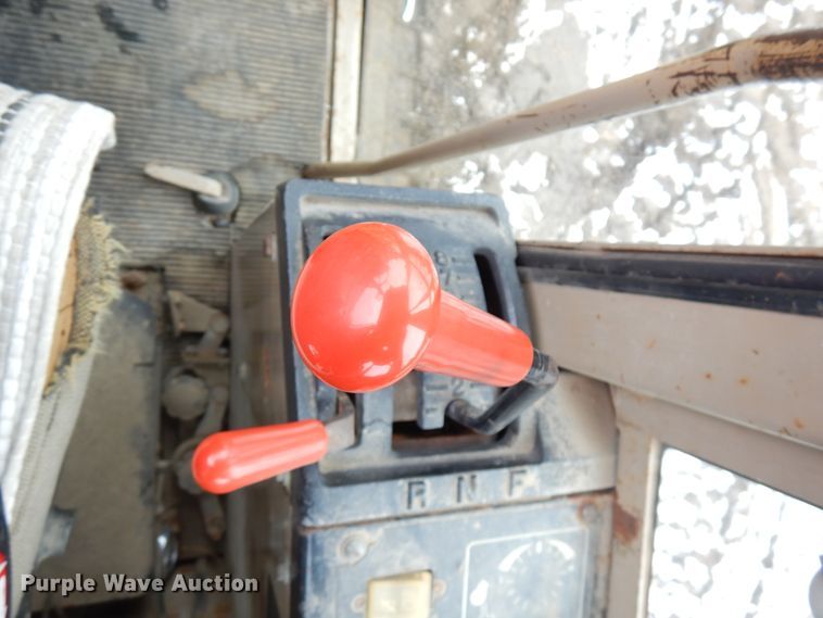 image for item HR9193 1990 John Deere 670B  motor grader