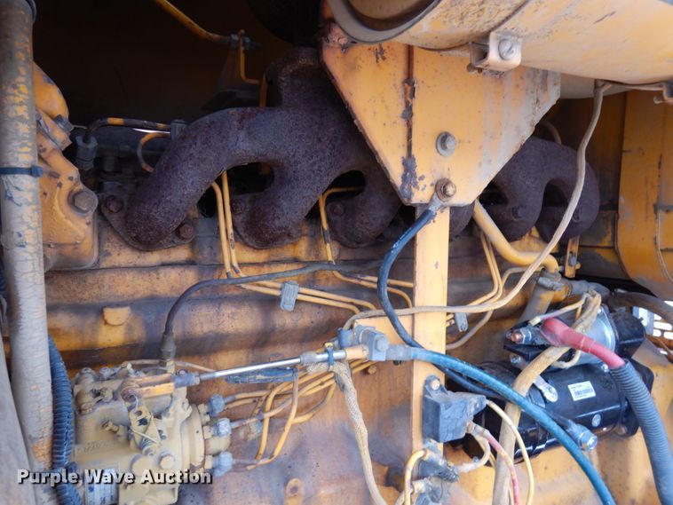 image for item HR9193 1990 John Deere 670B  motor grader