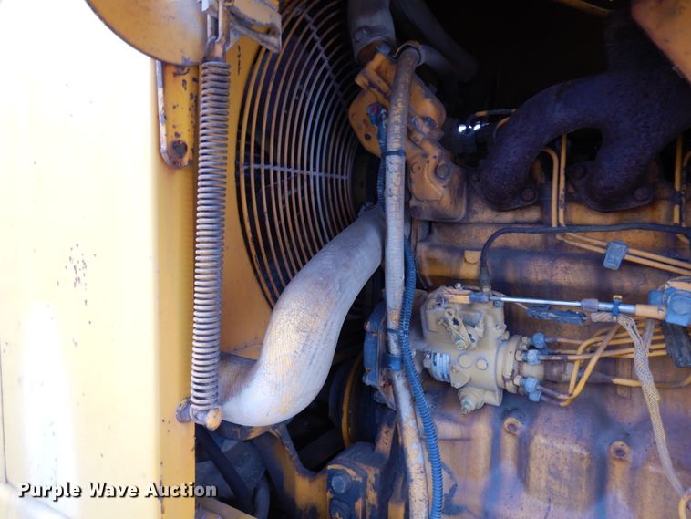 image for item HR9193 1990 John Deere 670B  motor grader