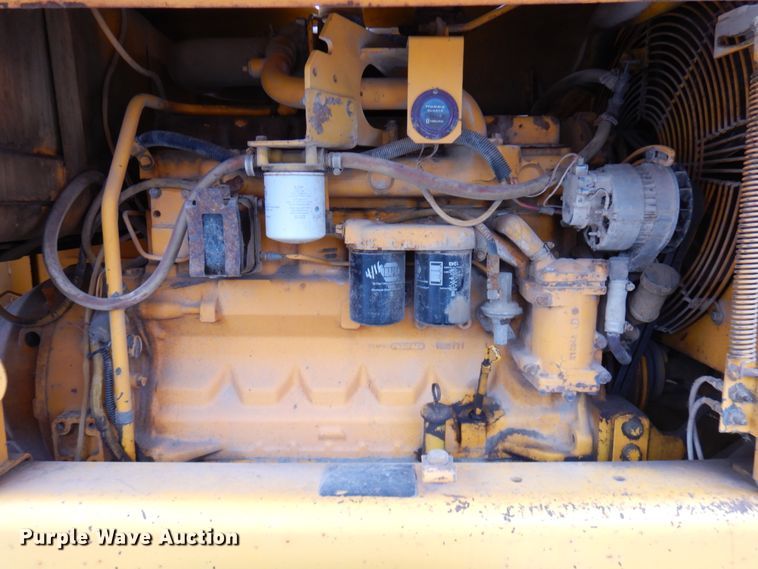 image for item HR9193 1990 John Deere 670B  motor grader