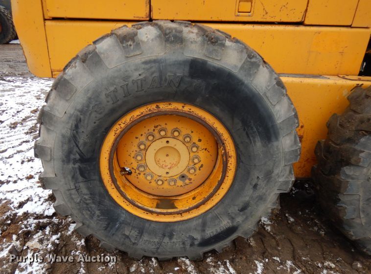 image for item HR9193 1990 John Deere 670B  motor grader