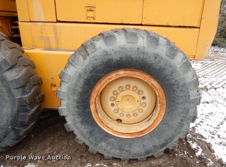 image for item HR9193 1990 John Deere 670B  motor grader