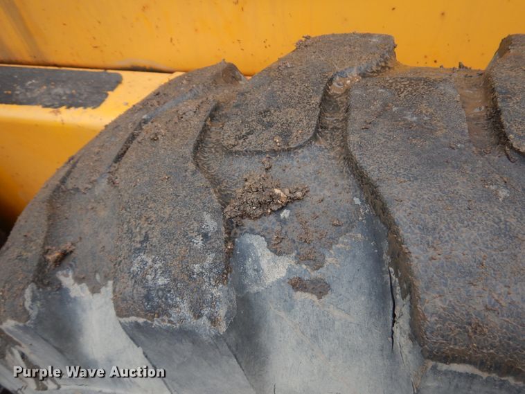 image for item HR9193 1990 John Deere 670B  motor grader