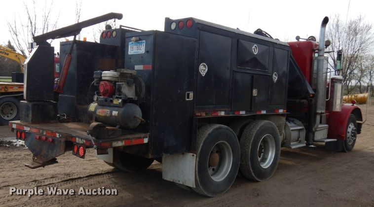 image for item HR9202 1978 Peterbilt 359  utility / service truck