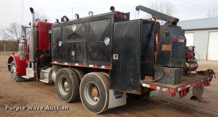 image for item HR9202 1978 Peterbilt 359  utility / service truck