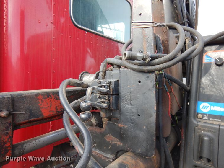 image for item HR9202 1978 Peterbilt 359  utility / service truck