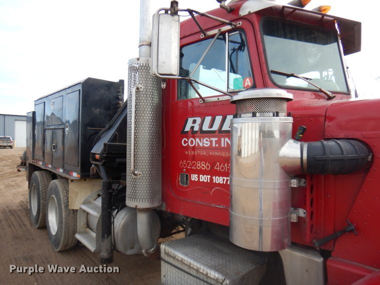 image for item HR9202 1978 Peterbilt 359  utility / service truck