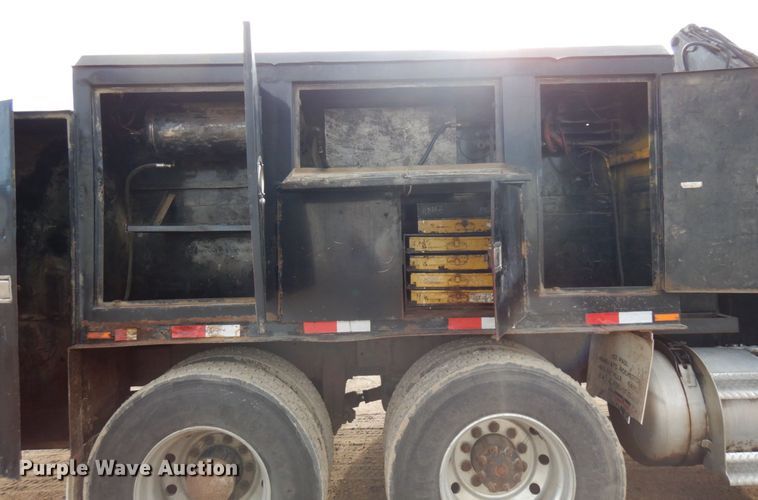 image for item HR9202 1978 Peterbilt 359  utility / service truck