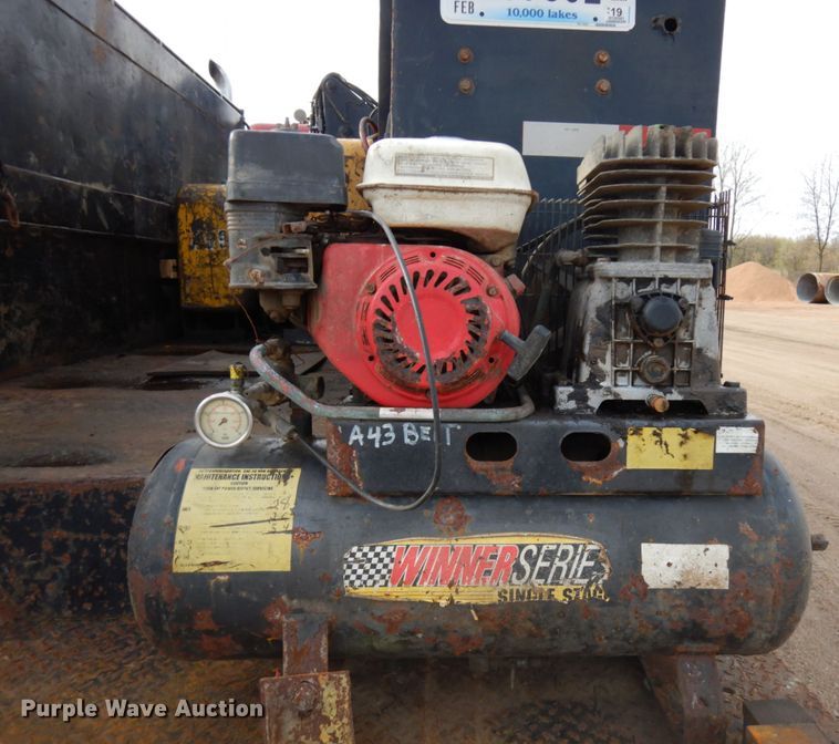 image for item HR9202 1978 Peterbilt 359  utility / service truck