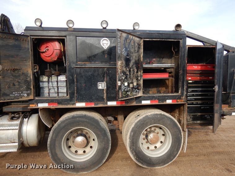 image for item HR9202 1978 Peterbilt 359  utility / service truck