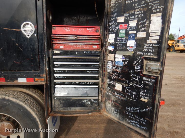 image for item HR9202 1978 Peterbilt 359  utility / service truck