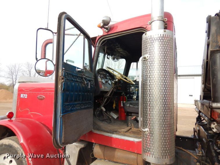 image for item HR9202 1978 Peterbilt 359  utility / service truck