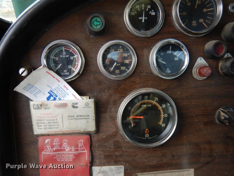 image for item HR9202 1978 Peterbilt 359  utility / service truck