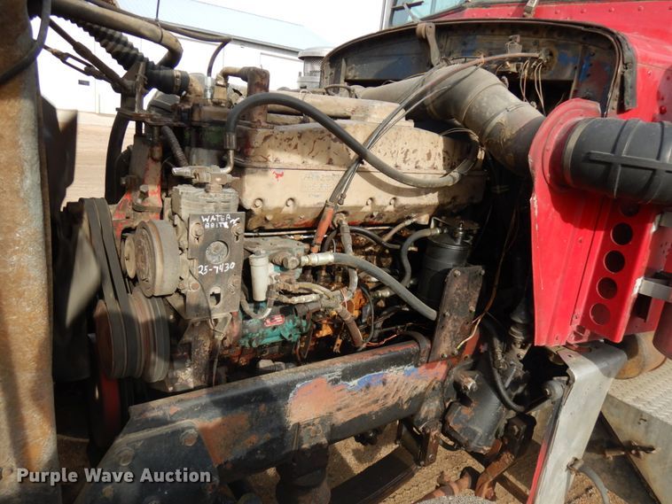 image for item HR9202 1978 Peterbilt 359  utility / service truck