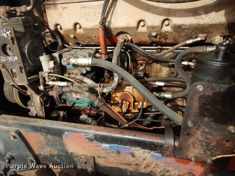 image for item HR9202 1978 Peterbilt 359  utility / service truck