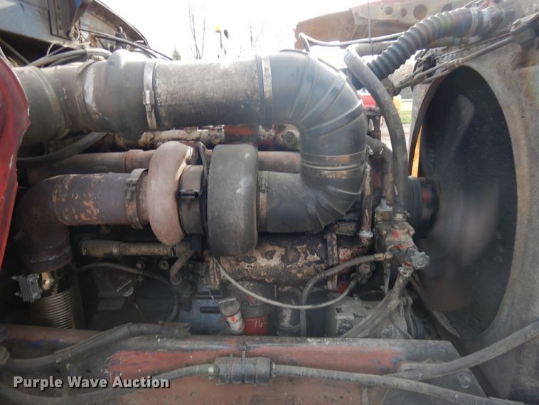 image for item HR9202 1978 Peterbilt 359  utility / service truck