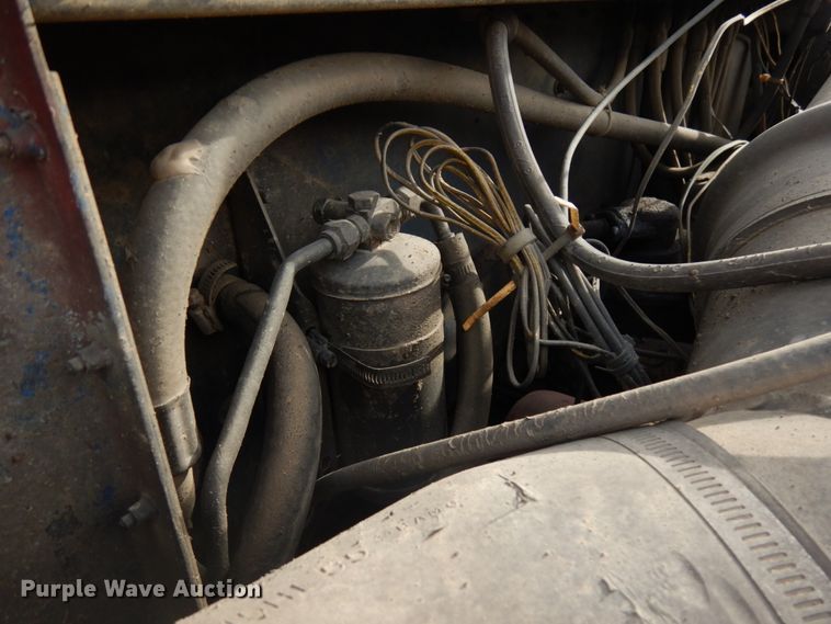 image for item HR9202 1978 Peterbilt 359  utility / service truck