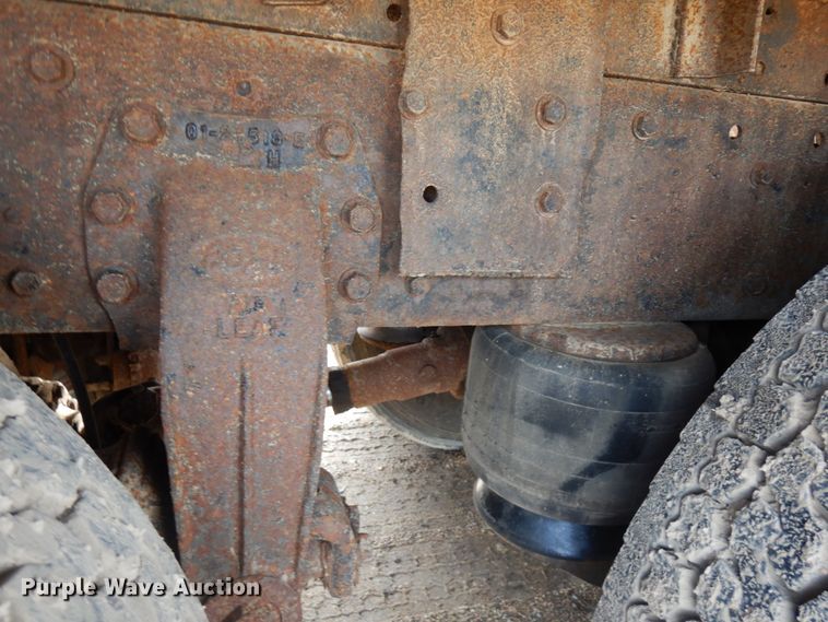 image for item HR9202 1978 Peterbilt 359  utility / service truck