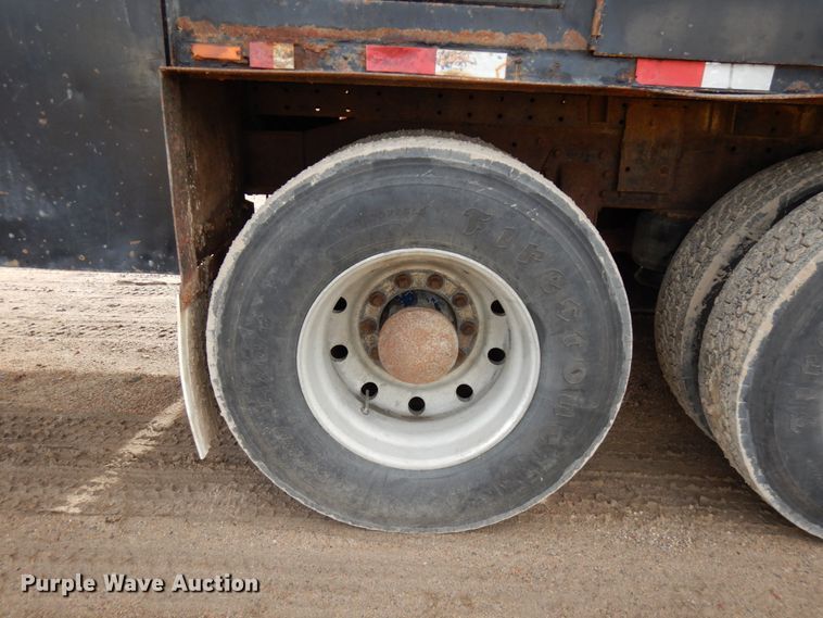 image for item HR9202 1978 Peterbilt 359  utility / service truck