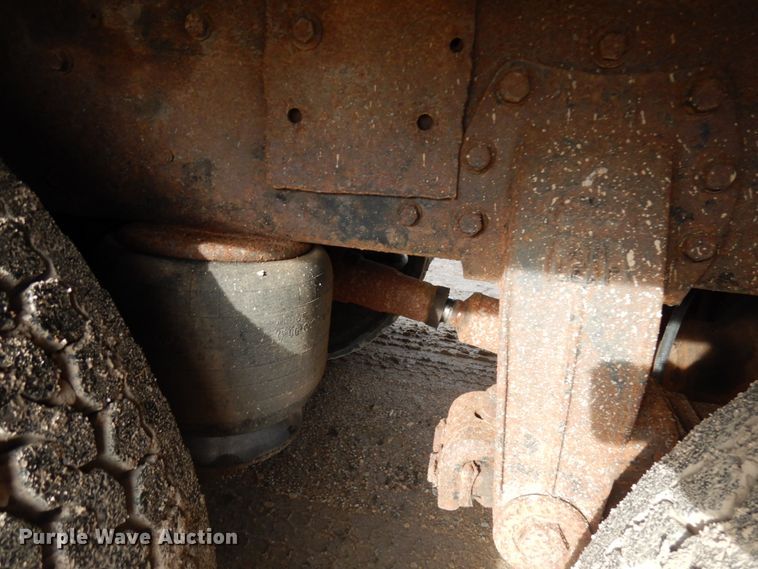 image for item HR9202 1978 Peterbilt 359  utility / service truck