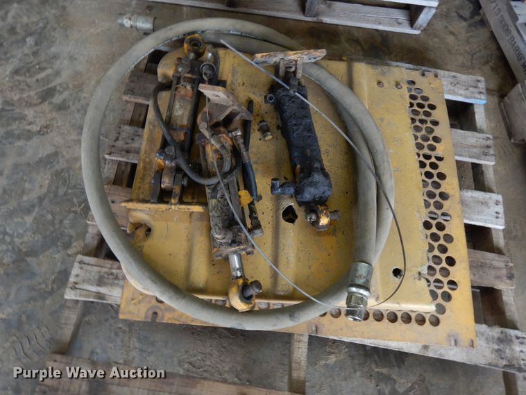 image for item HR9208 Caterpillar 631C scraper parts