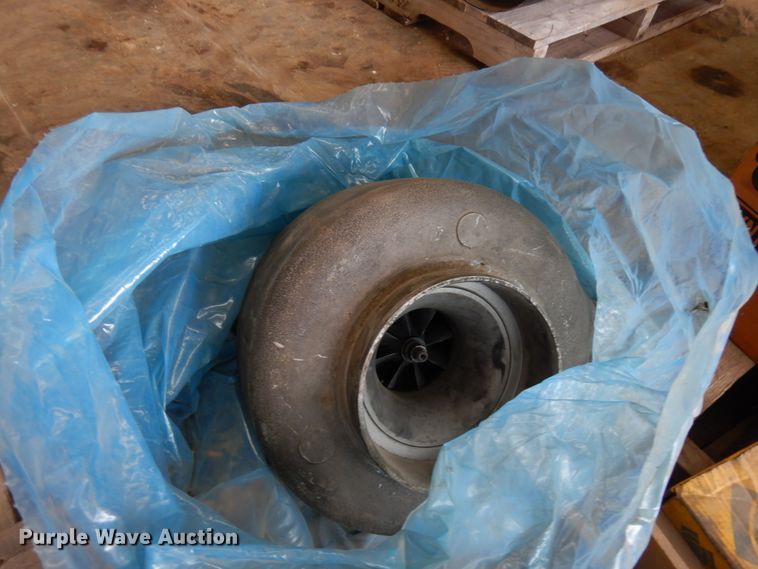 image for item HR9208 Caterpillar 631C scraper parts