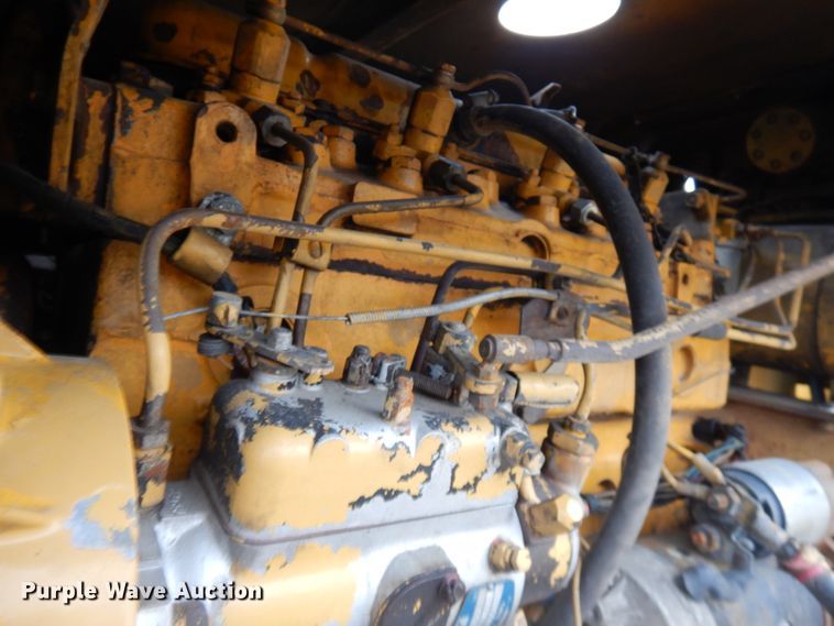 image for item HR9213 Hyster C530A  pneumatic roller