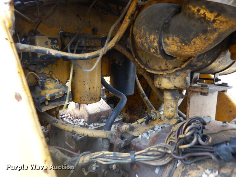 image for item HR9213 Hyster C530A  pneumatic roller