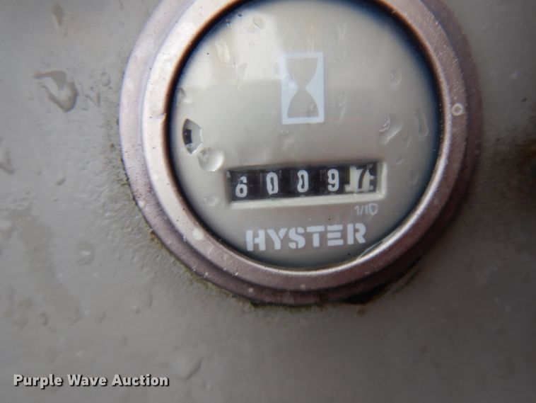 image for item HR9214 Hyster C530A  pneumatic roller