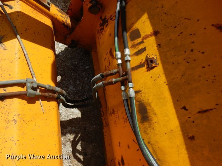 image for item HR9233 1994 JCB 214  backhoe