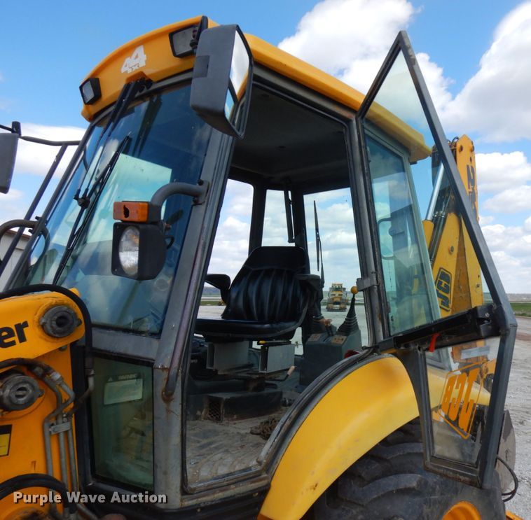image for item HR9233 1994 JCB 214  backhoe