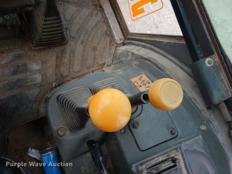 image for item HR9233 1994 JCB 214  backhoe